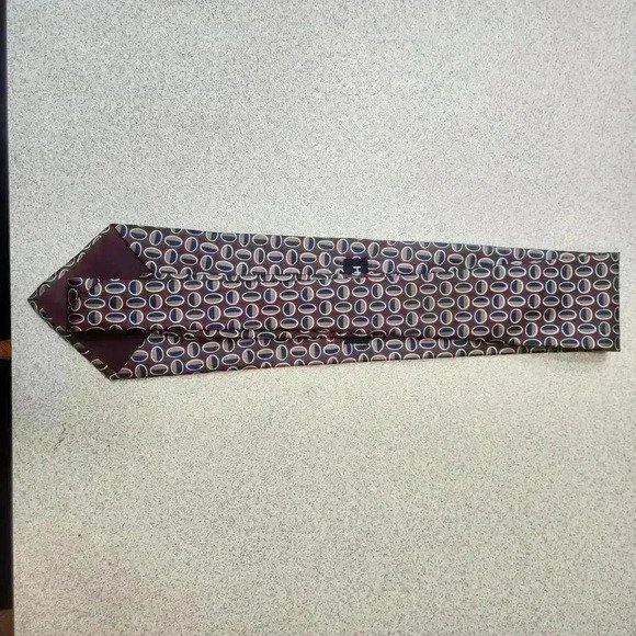 HALSTON Stylish Patterned 100% Silk Neck Tie Made in the USA preppy - Picture 4 of 7